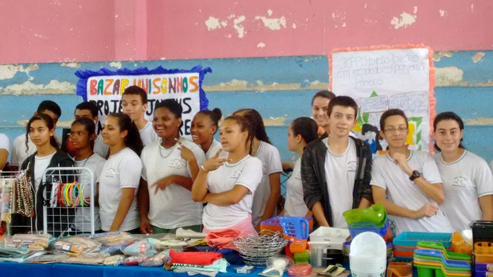 Feira do JEPP em Conceição do Castelo continua fazendo sucesso entre os alunos na Rede Educacional