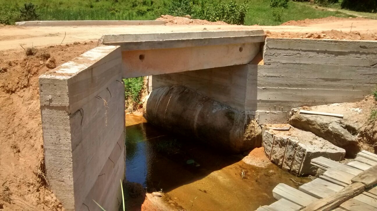 Comunidade de Racha Bunda recebe entrega de obra da nova ponte de concreto