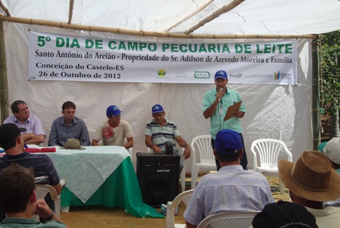 Dia de Campo reúne agricultores para discutir a pecuária de leite