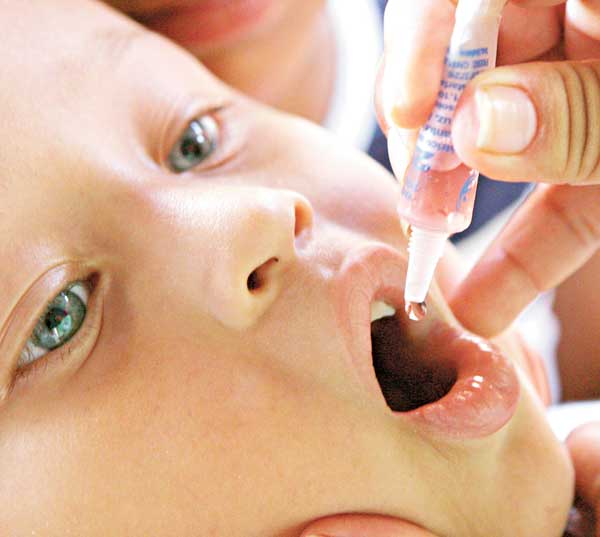 Campanha de vacinação contra a paralisia infantil e sarampo nas comunidades rurais e bairros do município
